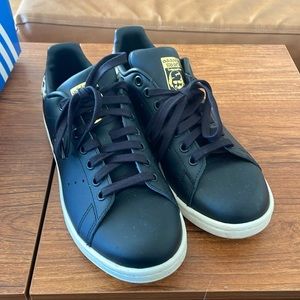 Adidas women’s Stan Smith size 7.5